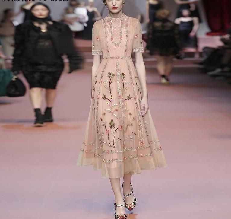 Mellanlånga Klänning 30-Tal 40-Tal Rosa