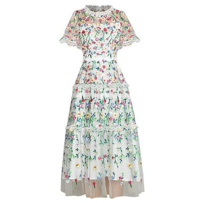 Vit Modern Vintageklänning